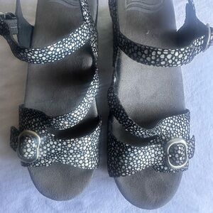 Stylish Black and White‎ Sandals